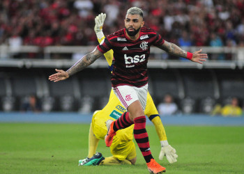 Felipe Luis pode estrear e Gabigol está fora do jogo contra o Bahia em Salvador